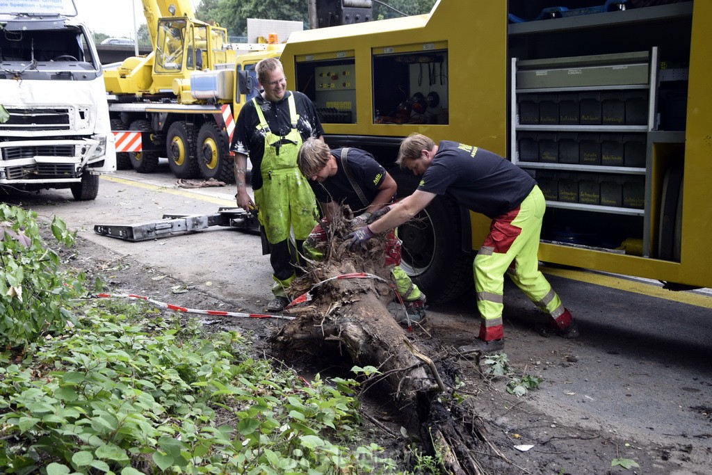 Schwerer VU A 3 Rich Oberhausen Hoehe AK Leverkusen P855.JPG - Miklos Laubert